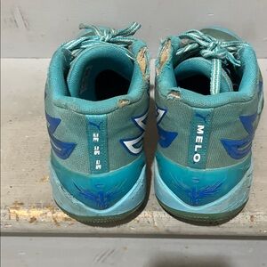 Puma Mens size 9 LaMelo Ball MB.02 Rookie of the Year Teal and Blue Sneakers